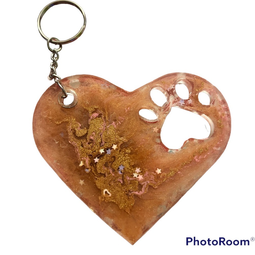 Paw print heart keychain (Handmade)